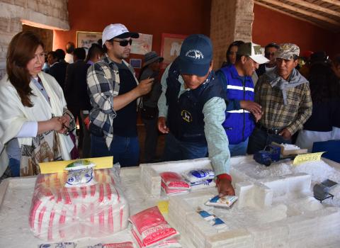 PRENSA 20171128 01 SENAPI CON EL REGISTRO DE OBRAS EN COLCHANI-UYUNI DEPARTAMENTO DE POTOSI
